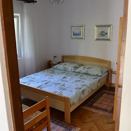 Apartament Anton Pinezići